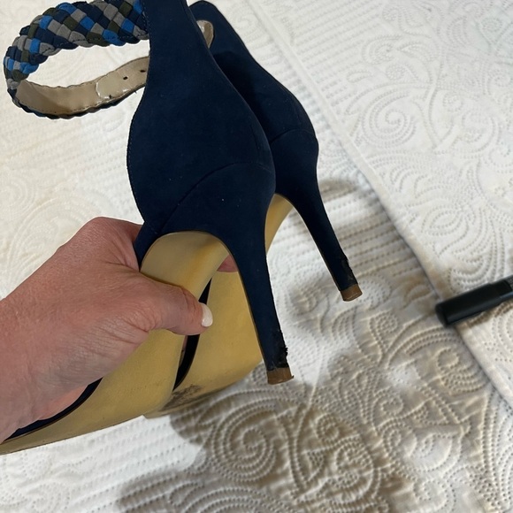 Marc Fisher MARC FISHER BETTYE BLUE SUEDE SANDALS size 8 - Picture 4 of 8